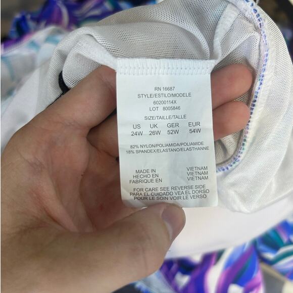 Swim Solutions Leaf Pattern One Piece Swimsuit Multicolor Women Plus Sz 24W NWT - Picture 8 of 8